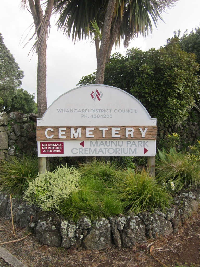 Maunu Cemetery 01