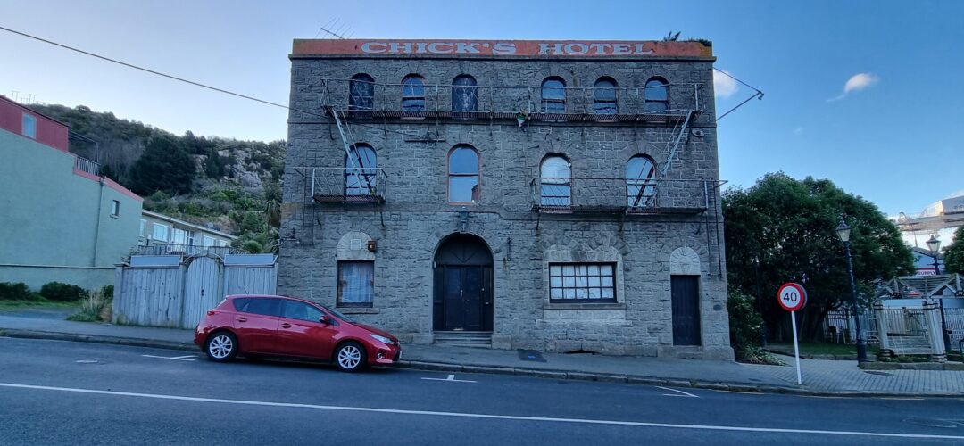 CHICK’S HOTEL – PORT CHALMERS