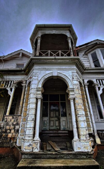 South Island Investigation. A stunning old abode with stories to tell.