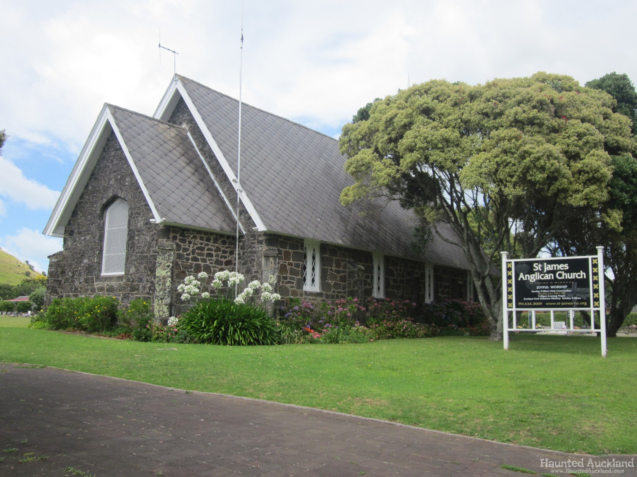 St  James Anglican Church & Cemetery – Mangere, Auckland