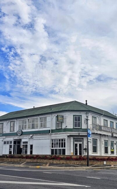 Want to know what it’s like to spend the night in a reportedly haunted hotel?