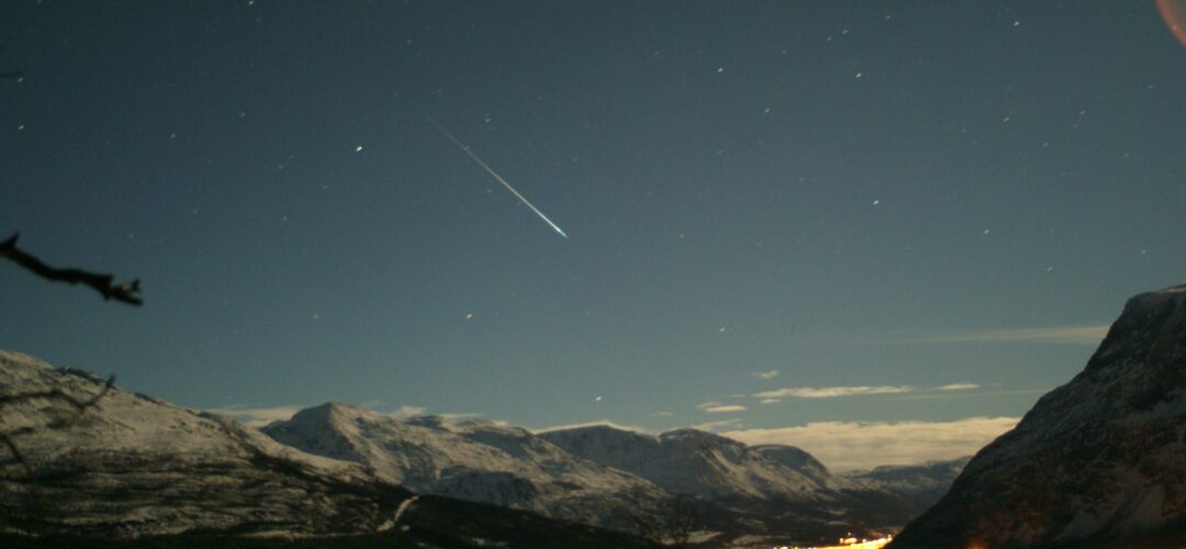 Sky-falls: When The sky is falling, Duck!