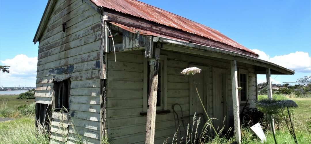 Abandoned house – Northcote, Auckland