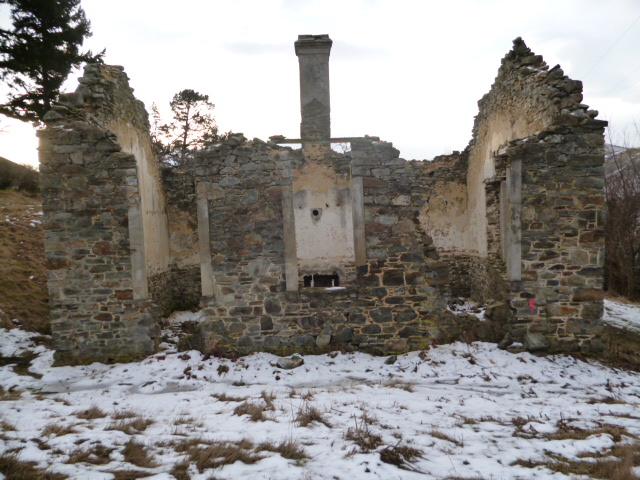 St Bathans Old School Ruins